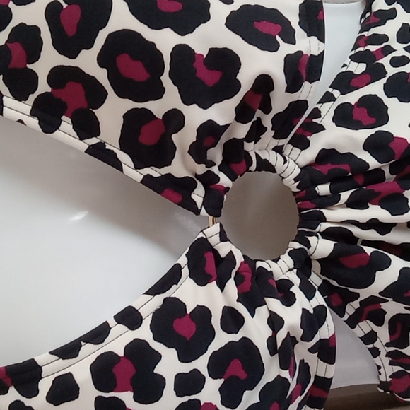 Michael Kors One Piece Cheetah Print Swimsuit Size 12 - Picture 2 of 7